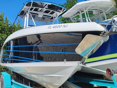 2005 Pro Line Super Sport CC powerboat for sale in Florida