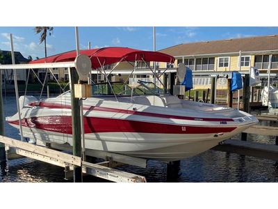 2019 Crownline E275 XS powerboat for sale in Florida
