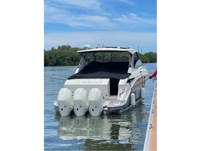 2021 Sea Ray 320 Sundancer OB powerboat for sale in Florida
