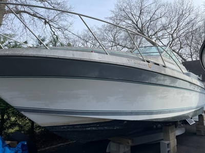 Chris Craft Amerosport 26' Boat Located In Rocky Point, NY - No Trailer