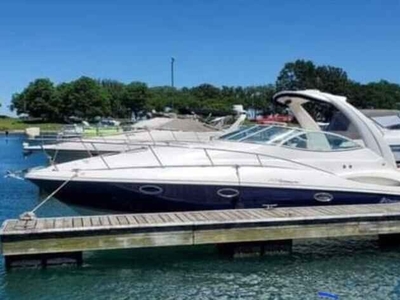 CRUISERS YACHTS 300 EXPRESS 33' LOA WITH TRAILER NEW SEATS 550HRS - CHICAGO
