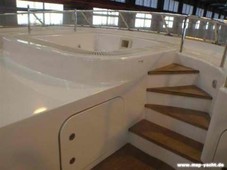 2011 Builder 40m Classic Motor Yacht, EUR 4.553.000,-
