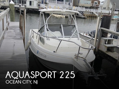 2001 Aquasport 225 Explorer in Ocean City, NJ