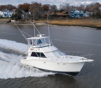 1982 Hatteras 43 Sportfish THE ITALIAN FRENCH CONNECTION | 43ft