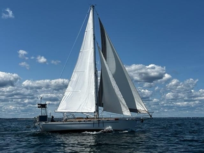 1990 Cape George 36 PRIVATEER | 41ft