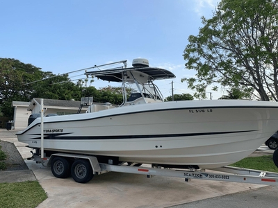 2000 Hydra-Sports 2596 Vector | 26ft