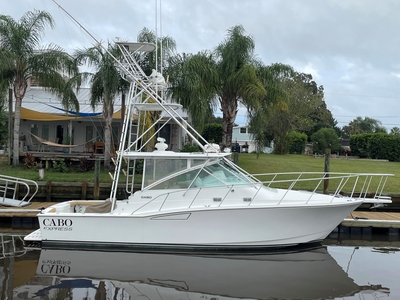 2001 Cabo 35 Express Reelistic | 35ft