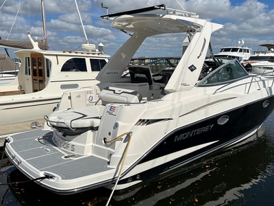 2014 Monterey 320 Sport Yacht Party of 5 | 33ft