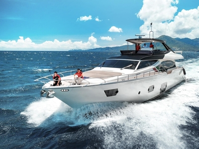 2016 Ferretti Yachts 870 | 87ft