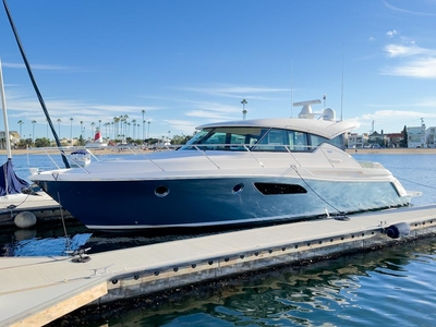 2018 Tiara Yachts C44 Coupe SIDEBAR H20 | 45ft