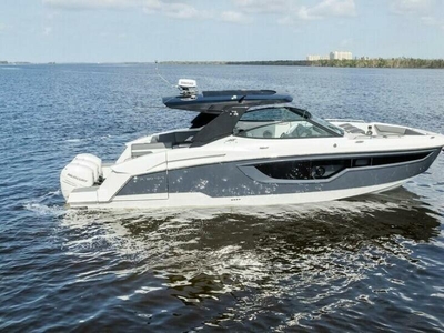 2020 Cruisers Yachts 38 GLS Perfect Day | 38ft