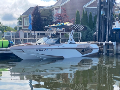 2021 Axis T22 | 22ft