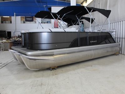 2023 Crest Classic LX 220 SLRC With 150 HP Mercury | 21ft