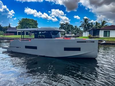 2023 De Antonio Yachts D50 Coupé | 48ft