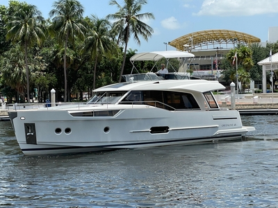 2023 Greenline 48 Fly | 49ft