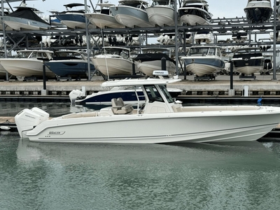 2024 Boston Whaler 330 Outrage 330 Outrage | 33ft