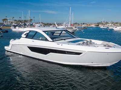 2024 Cruisers Yachts 50 GLS | 52ft