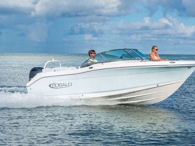 2024 Robalo R207 Dual Console | 20ft