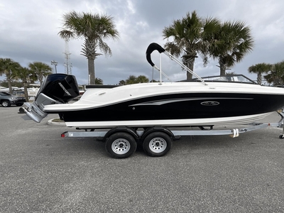 2024 Sea Ray SPX 230 Outboard | 23ft