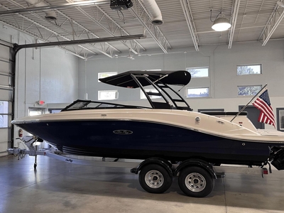 2024 Sea Ray SPX 230 | 23ft