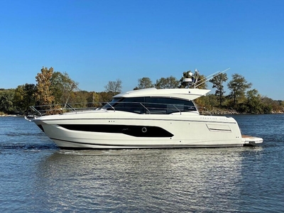 2023 Prestige 420S ONLY ONE IN CANADA! | 42ft