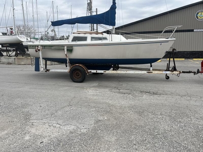 1982 Catalina C-22 sailboat for sale in Illinois