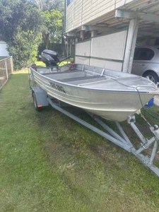 3.5m boat trailer and motor