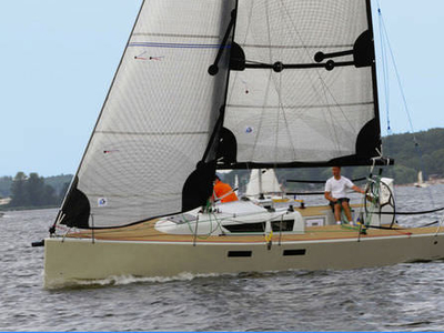 Cruising-racing sailboat - N FUN 30 - N Fun Yachting - daysailer / 1-cabin / 6-berth