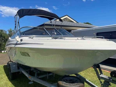 2007 Bow Rider Whittley 1800 Boat