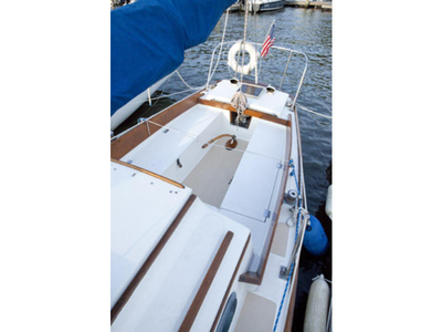 1980 Cape Dory CD25 sailboat for sale in New York