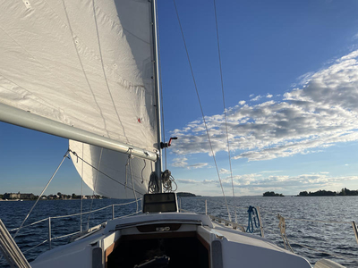 1982 Pearson 303 sailboat for sale in New York