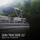 Sun Tracker Party Barge 20 DLX
