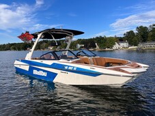 2022 Malibu Wakesetter MXZ 23 - Wakeboard Wakesurf Boat