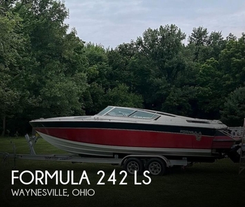 1987 Formula 242 LS in Waynesville, OH