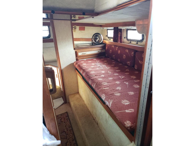 1984 Carver 3207 powerboat for sale in Pennsylvania