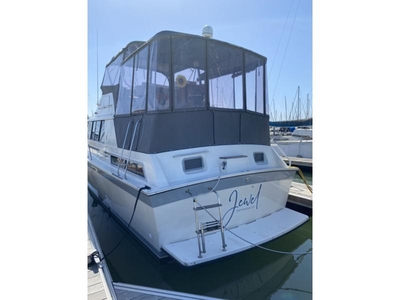 1986 Silverton Aft Cabin powerboat for sale in California