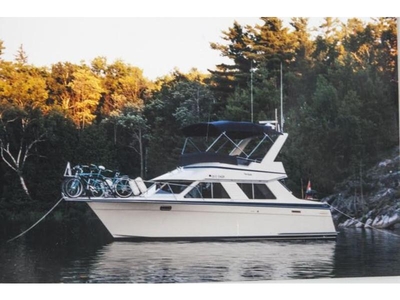 1988 Tollycraft 30 Sport Cruiser powerboat for sale in