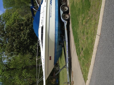 1993 SeaRay 270 Sundancer powerboat for sale in Maryland