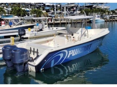 1998 Pursuit 2870 Center Console powerboat for sale in Florida