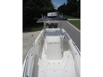 2004 Fountain Center Consol powerboat for sale in Florida