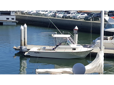 2004 Parker 2310 DV Walkaround powerboat for sale in California