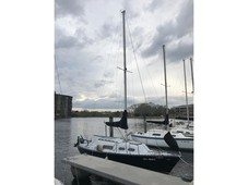 1978 Hunter Cherubini sailboat for sale in Florida