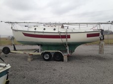 1982 Hutchins Com-pac sailboat for sale in Illinois