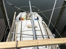1983 Catalina C25 sailboat for sale in Florida