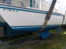 1986 Hunter 28.5 sailboat for sale in New York