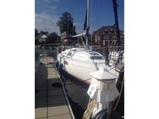 1994 Beneteau Oceanis 321 sailboat for sale in South Carolina