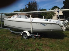 2004 Hunter 216 sailboat for sale in Florida