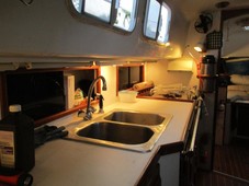 Irwin 37 center cockpit Pilot-house sailboat for sale in Florida