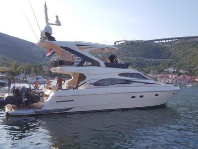 2000 Ferretti Yachts46