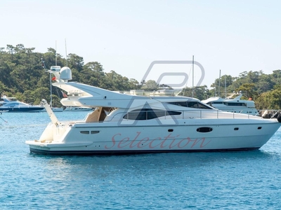 2005 Ferretti Yachts 590 | 60ft